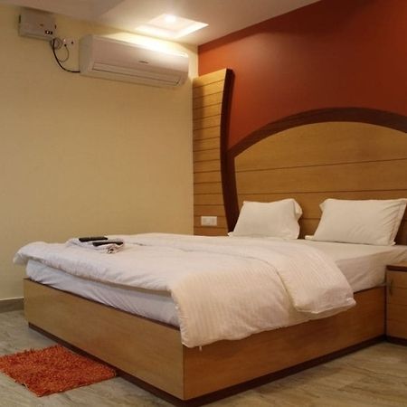 Hotel Royal Palace Port Blair Exterior photo